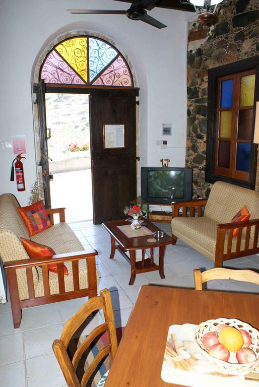 Atratsa Mountain Suites Kalopanagiotis Exterior photo